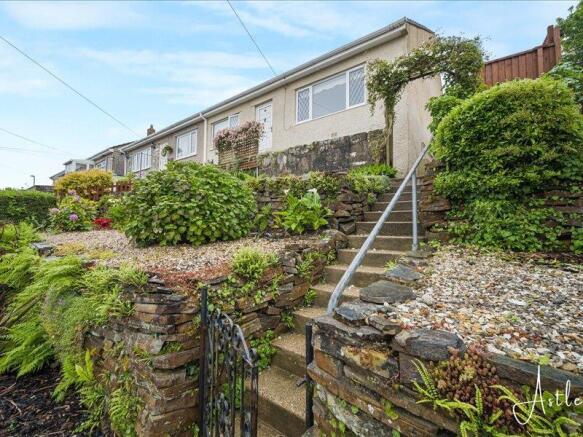 2 bed property, in St Anne's Drive, £169,950