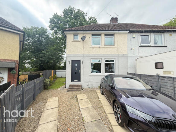 3 bed property, in Shirley Crescent, £165,000