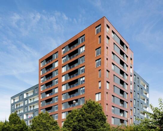 2 bed property, in Completed Manchester Apartment, £324,950
