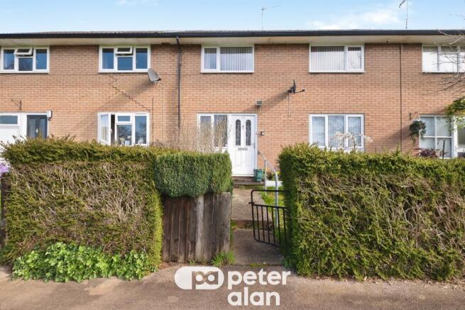 3 bed property, in Tudor Road, £175,000