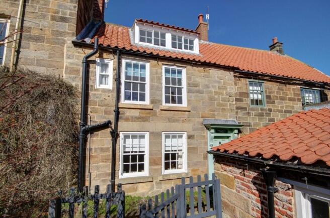 3 bed property, in Greenwood Cottage, £375,000