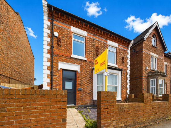 3 bed property, in Westminster Road, £95,000