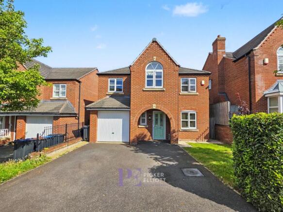 4 bed property, in Towers Drive, £355,000