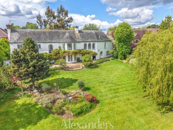 4 bed property, in Links Road, £1,400,000