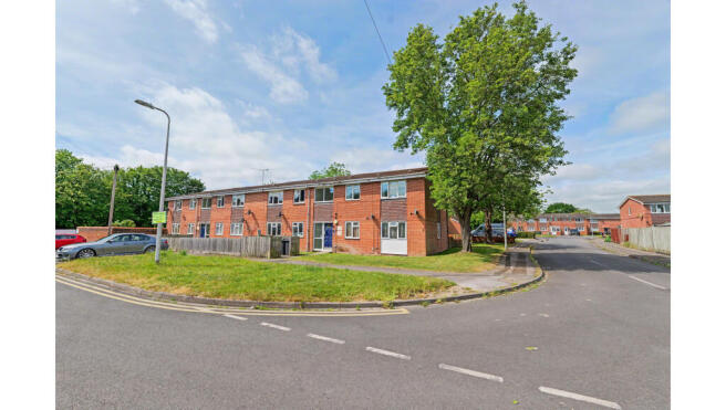 1 bed property, in 18 Green Lane, £55,000