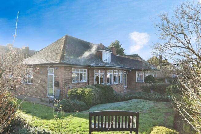 4 bed property, in Heath Drive, £750,000
