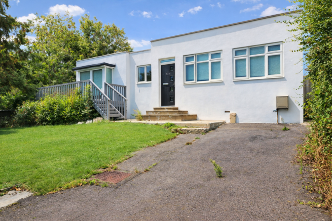 3 bed property, in Elmstead Lane, £550,000