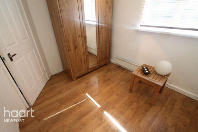 1 bed property, in William Morris Drive, £90,000