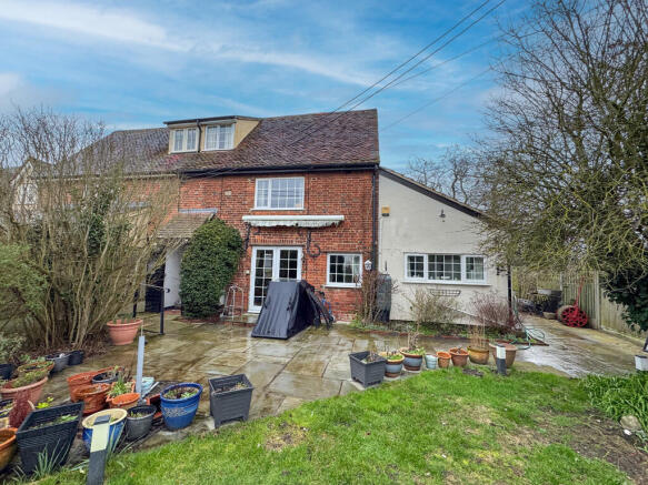 3 bed property, in Tilkey Road, £450,000