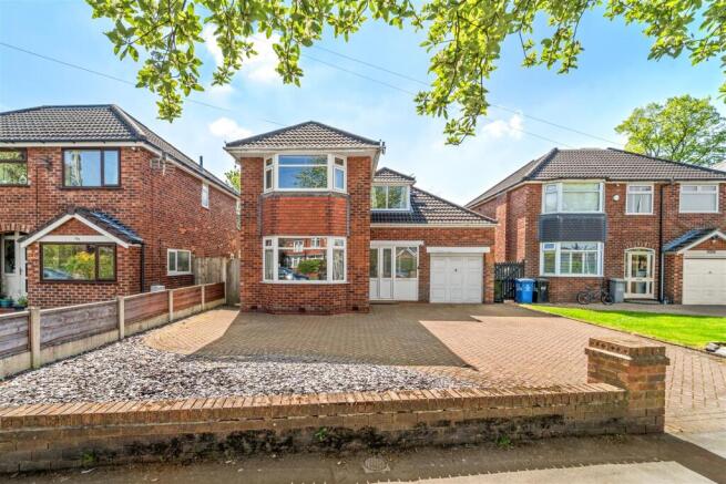 3 bed property, in Norris Road, £530,000