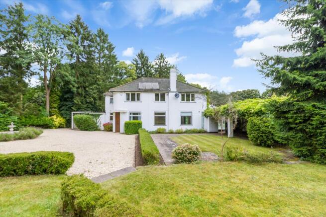 4 bed property, in Badger Lane, £1,375,000