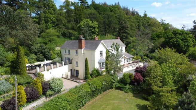 4 bed property, in Rhallt, £975,000