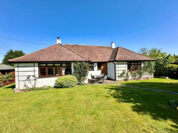 3 bed property, in Furners Lane, £750,000