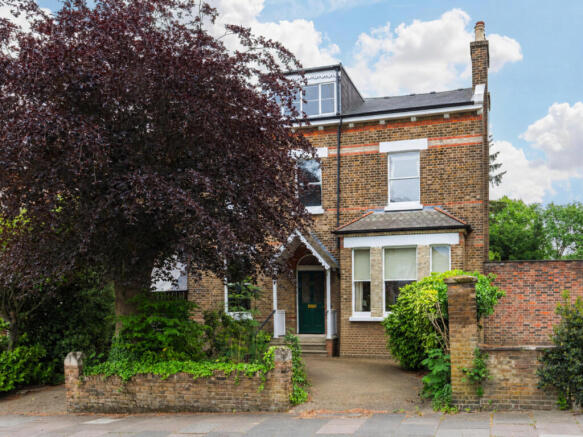5 bed property, in Mount Avenue, £2,500,000