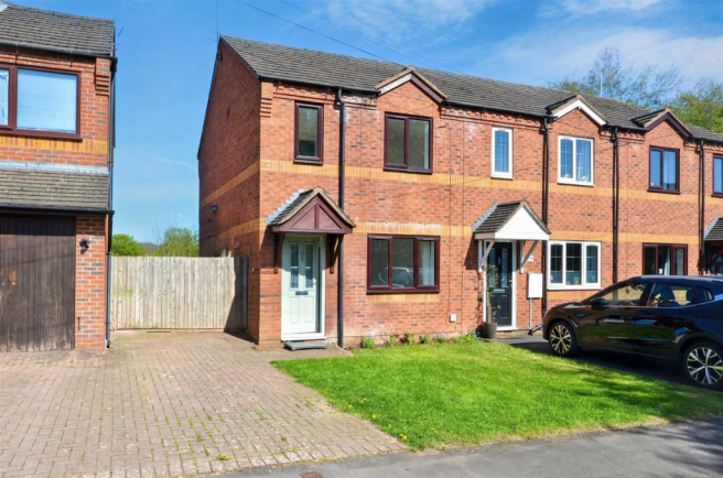 3 bed property, in Manor Rise, £199,950