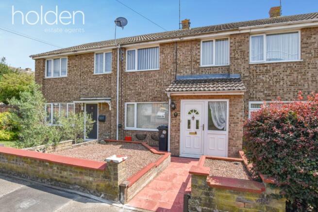 3 bed property, in Burns Close, £260,000