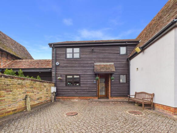 3 bed property, in West End, £625,000