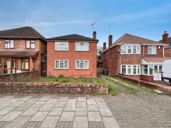 4 bed property, in Craythorne Avenue, £300,000