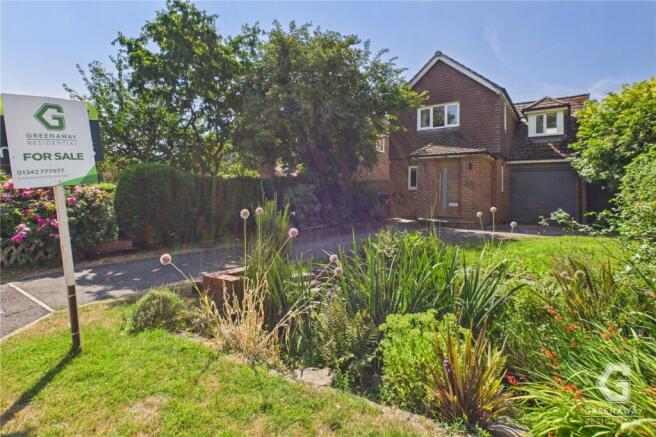 3 bed property, in Medway Drive, £550,000