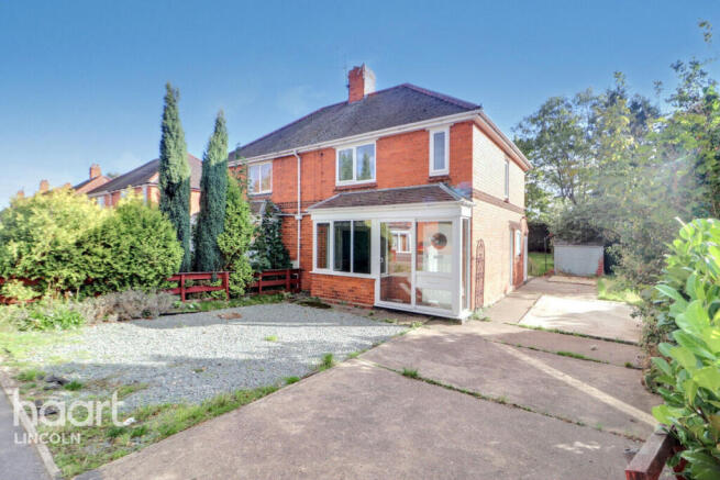 3 bed property, in Skellingthorpe Road, £200,000