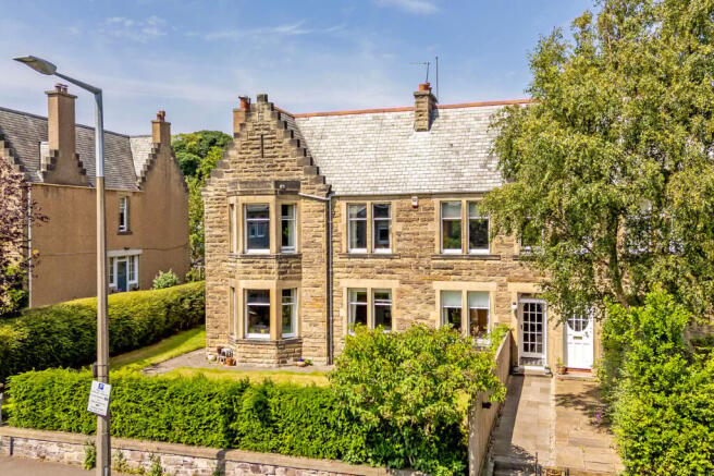 3 bed property, in Grange Loan, £750,000