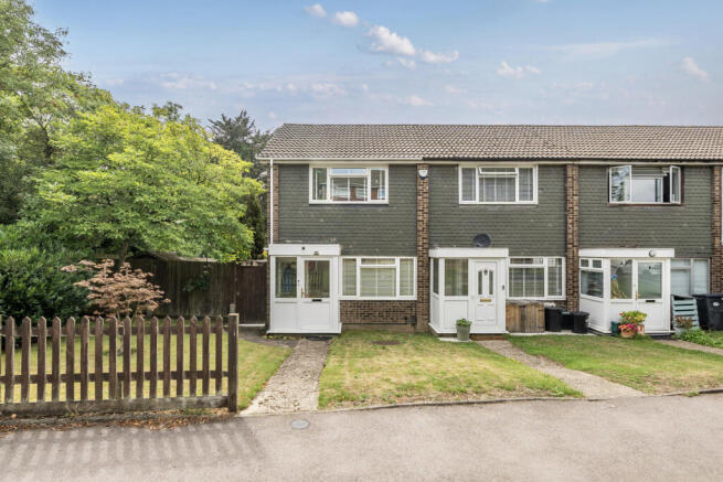 2 bed property, in Clareville Road, £500,000