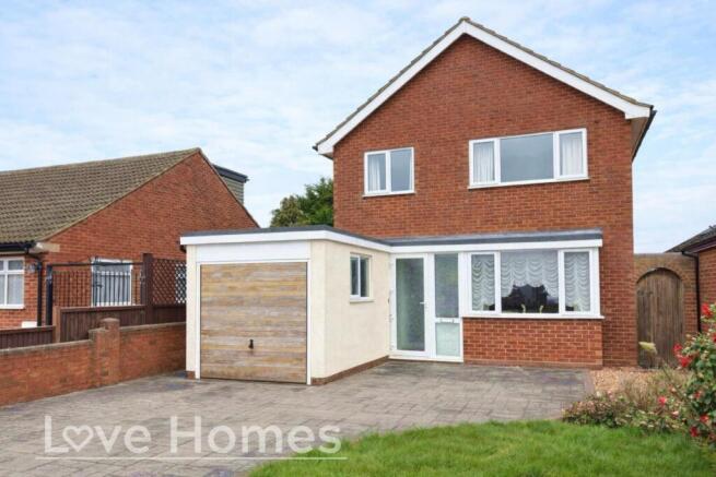 3 bed property, in Beancroft Road, £400,000