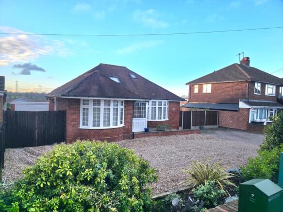 4 bed property, in Windmill Road, £375,000