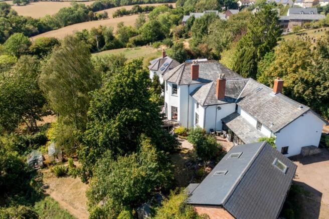 5 bed property, in Penyard House, £870,000