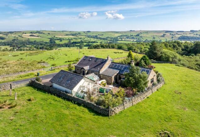 4 bed property, in Hexham NE47, £575,000