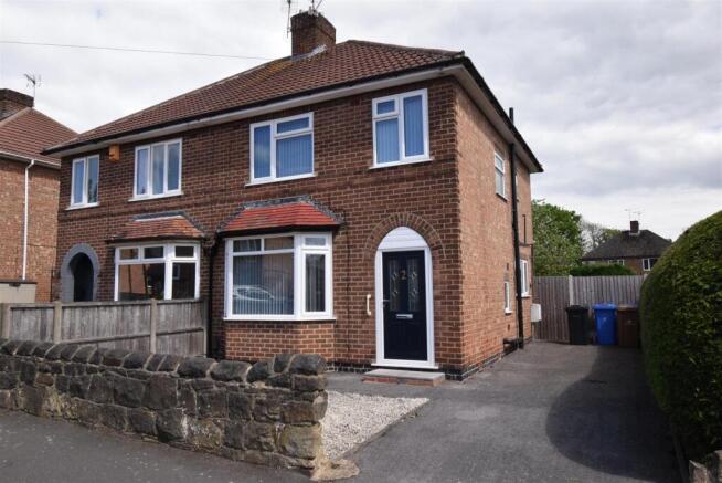 3 bed property, in Haydn Road, £230,000