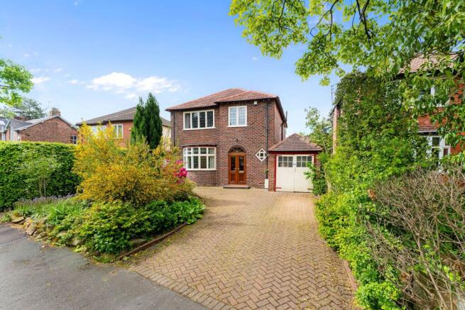 4 bed property, in Swann Lane, £600,000