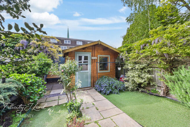 3 bed property, in Banbury Road, £675,000