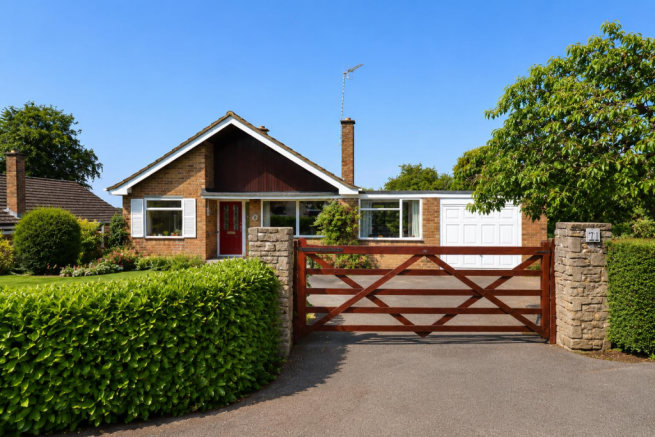 3 bed property, in Dashwood Rise, £435,000
