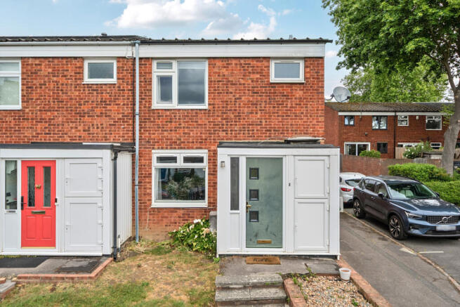 3 bed property, in Quaggy Walk, £750,000