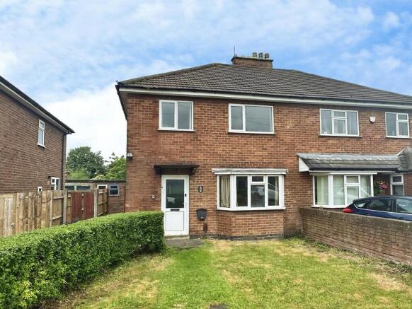 3 bed property, in Elizabeth Avenue, £160,000