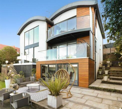 4 bed property, in Heavens Lane, £1,250,000