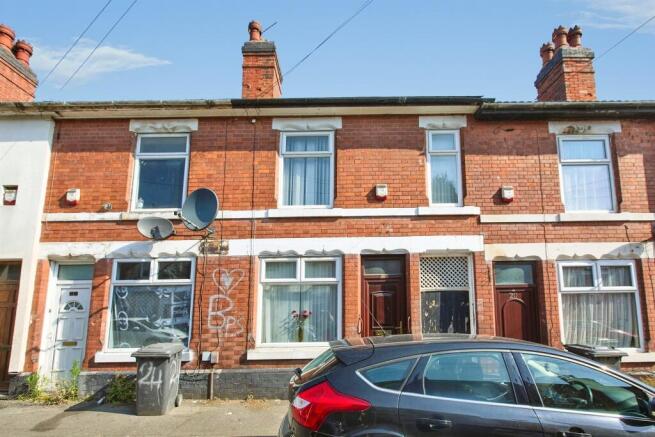 2 bed property, in Thorn Street, £60,000