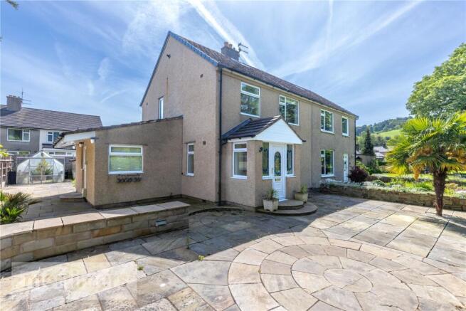 3 bed property, in George Street, £247,000