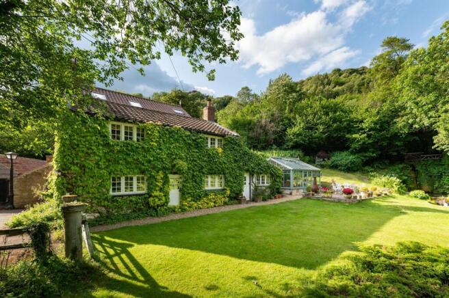 5 bed property, in Levisham Mill, £999,000