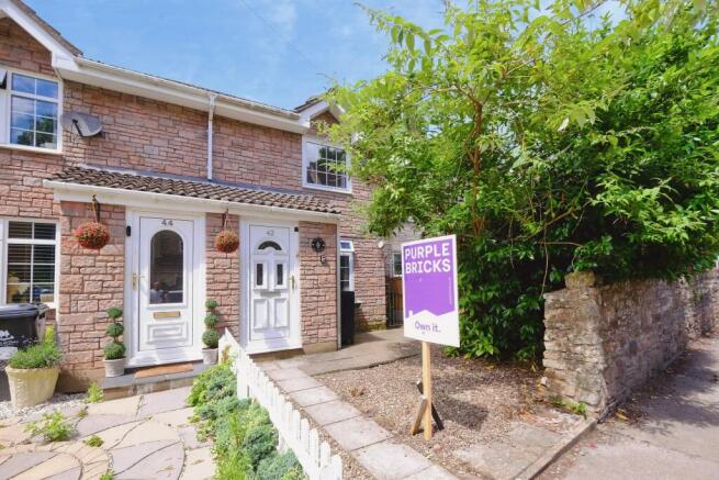 2 bed property, in Newland Street, £199,950