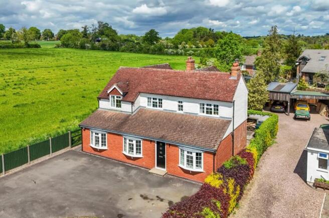 5 bed property, in Roseville, £650,000