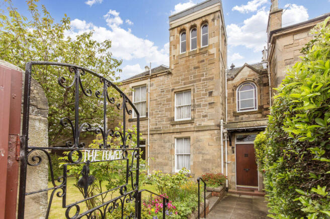 4 bed property, in 141A East Trinity Road, £1,050,000