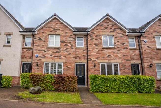 3 bed property, in Chestnut Gait, £190,000