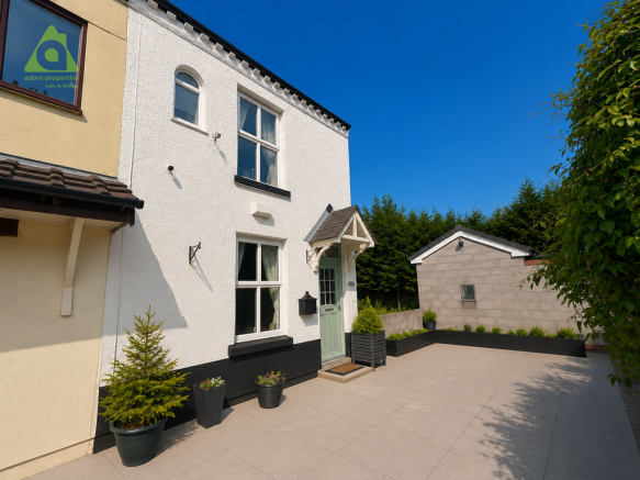 2 bed property, in Chorley Road, £230,000