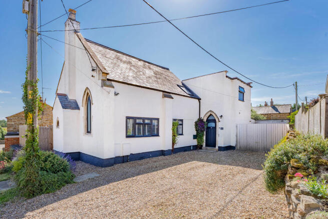 3 bed property, in Chapel Lane, £565,000
