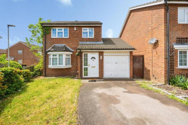 3 bed property, in Brampton Close, £425,000