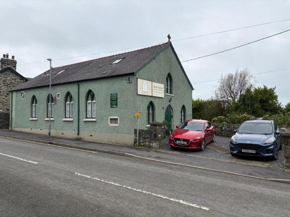4 bed property, in Llwyngwril, £315,000
