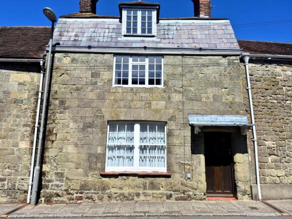 5 bed property, in Barton Hill, £625,000