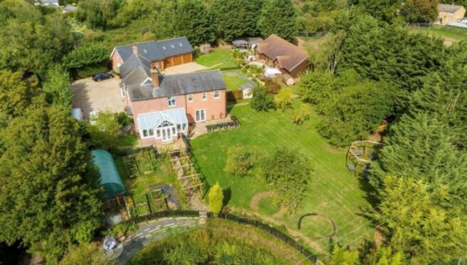5 bed property, in Oak House, £1,400,000